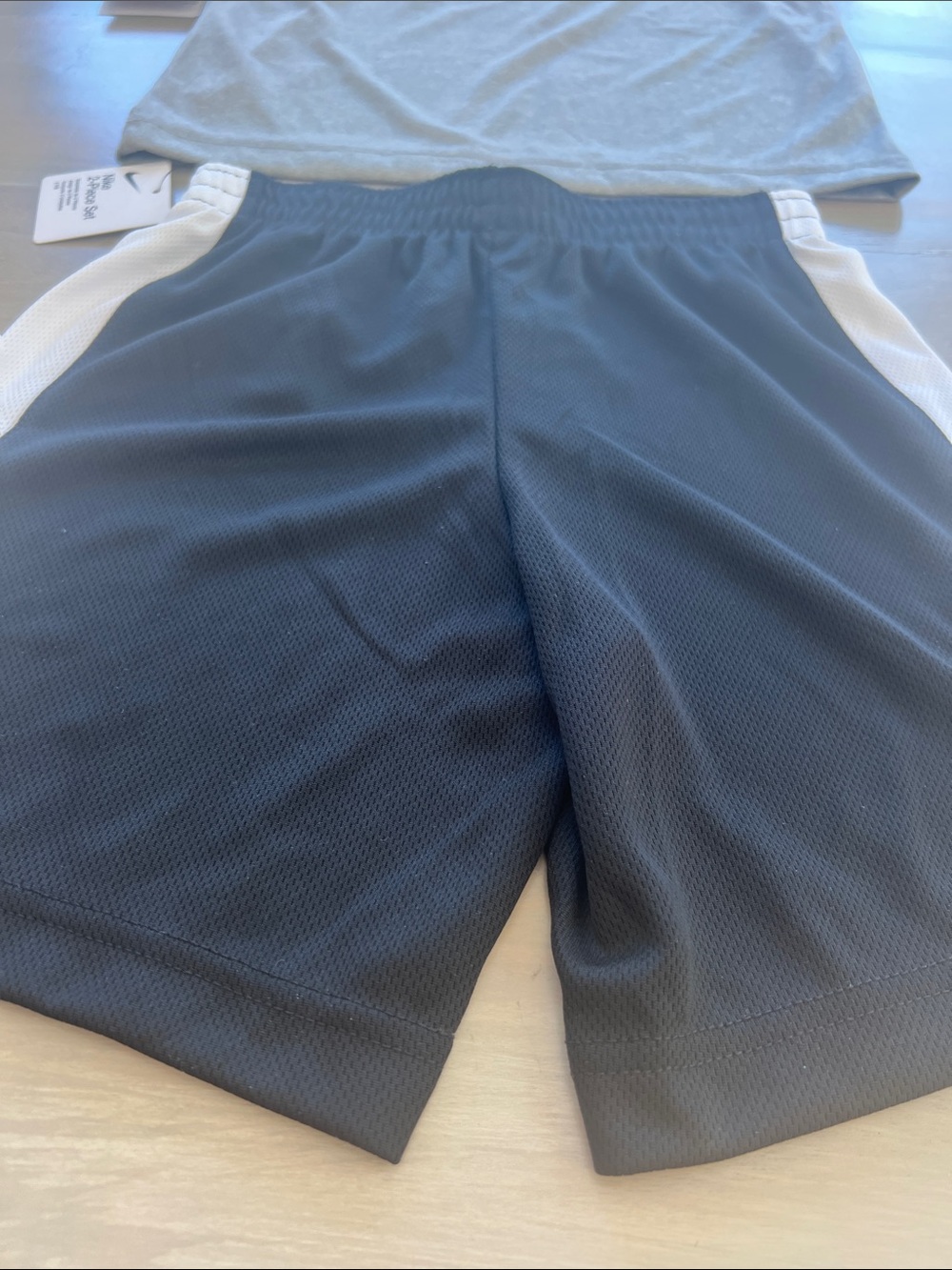 🆕 Nike Gray and Black Boys Athletic Set. Size: 5T (6 M). NWT. - Picture 14 of 16